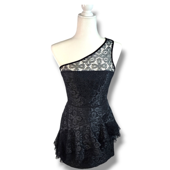 Jill Stuart One-Shoulder Lace Peplum Mini Dress Black Size 8 - Picture 3 of 17